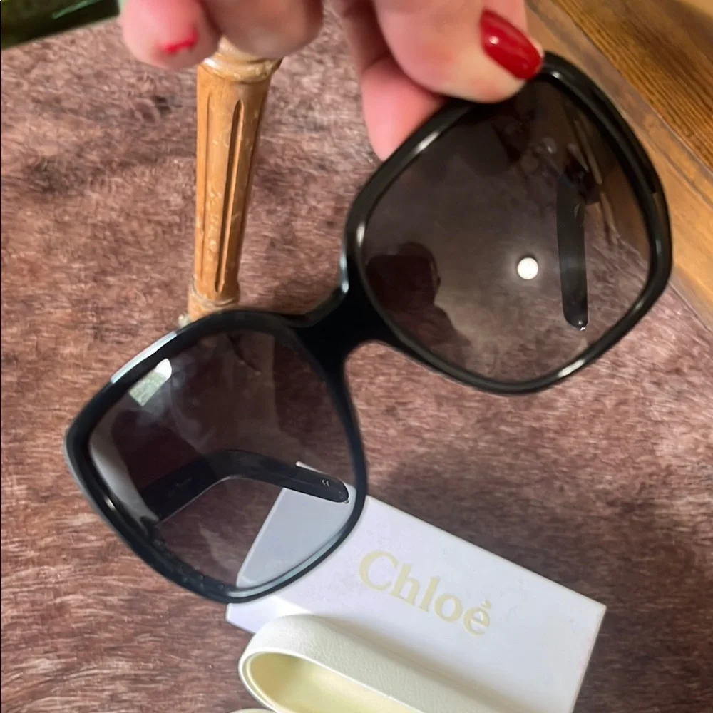 Black Sunglasses - Picture 5 of 5